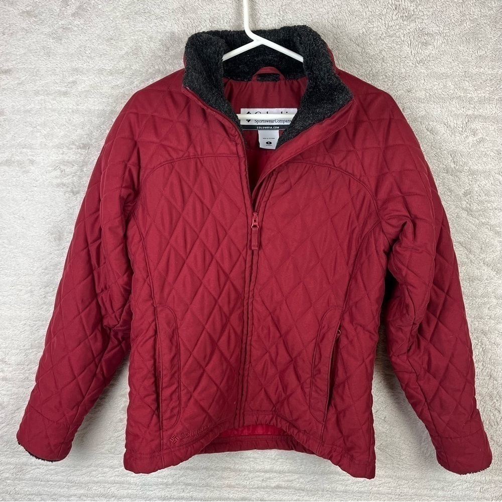 COLUMBIA Quilted Red Barn Coat Jacket Small Faux Fur Neck